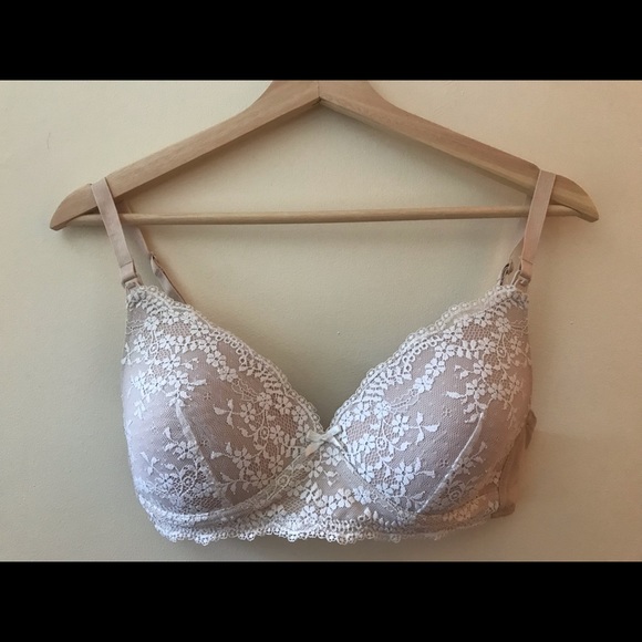 2 Mama H&M Nursing Bras - Picture 6 of 7